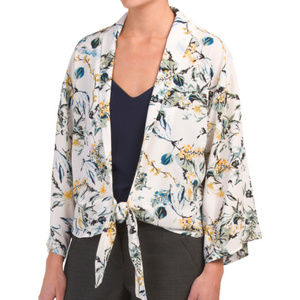 Bobeau open top, ties at waist